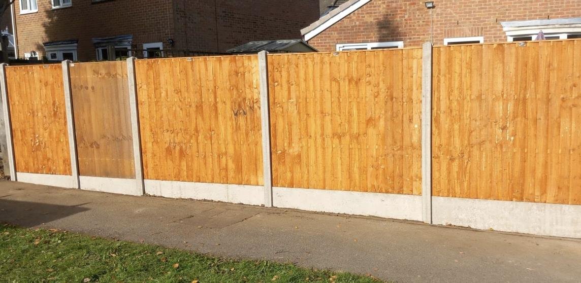 New closeboard fence on concrete posts, street facing, Kent
